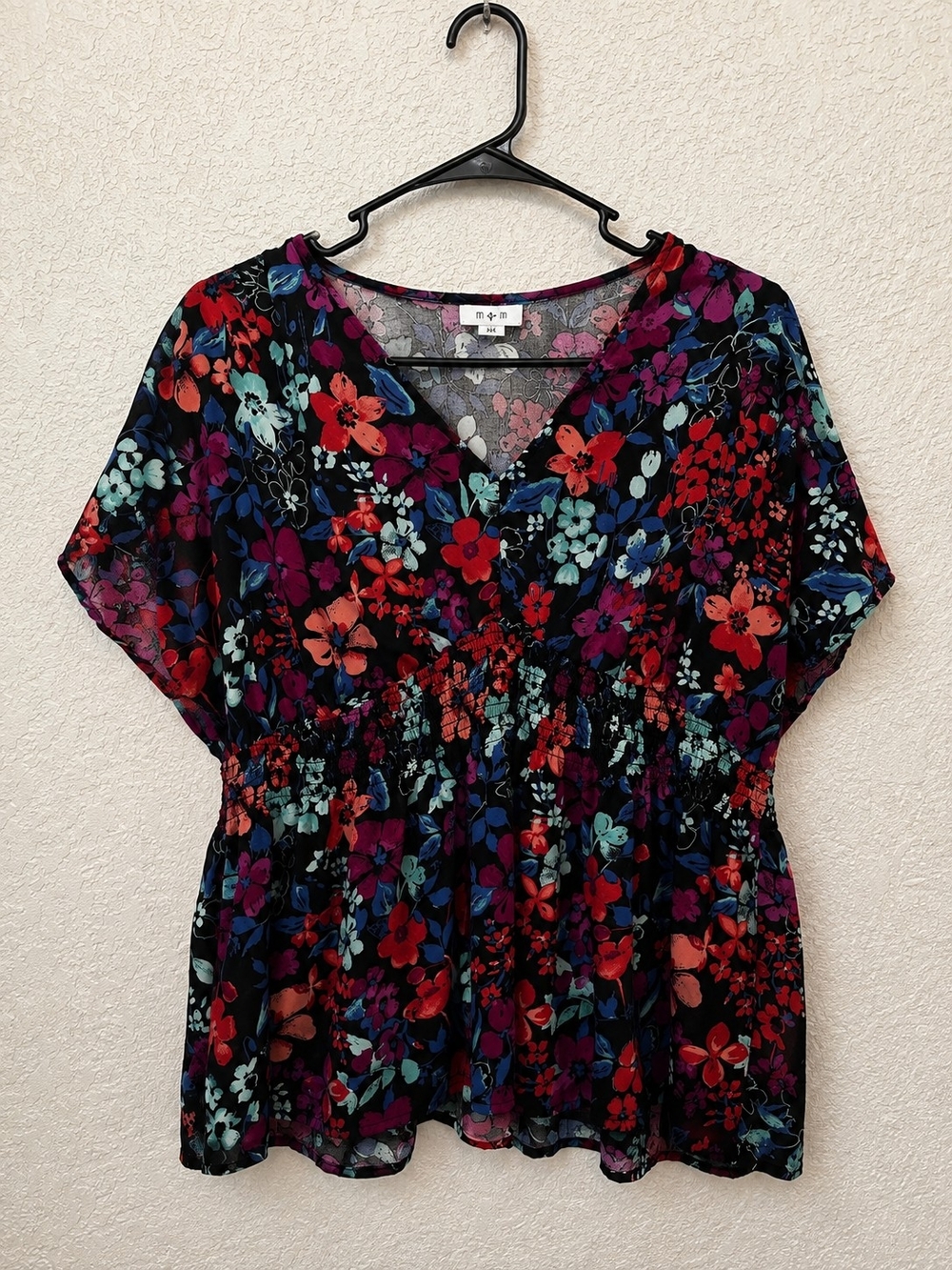 Maurices Black Floral V-Neck Short Sleeve Blouse